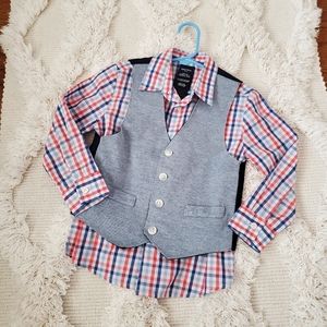 Nautica Boys Button Down Shirt and Vest Size: 4T